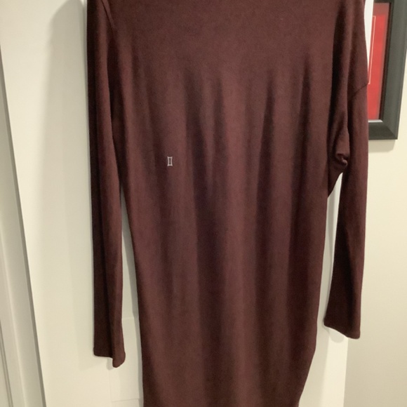 Kit + Ace rich burgundy/wine, size small - Picture 2 of 9